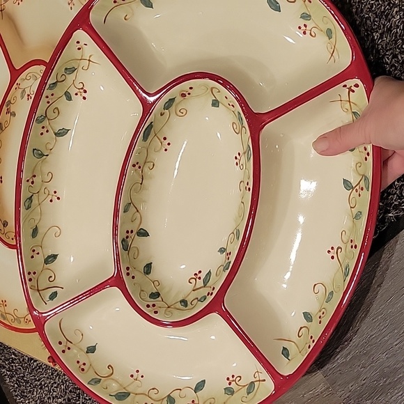 Pepperberry Pfaltzgraff Huge Pepperberry Server, NIB - Picture 8 of 10